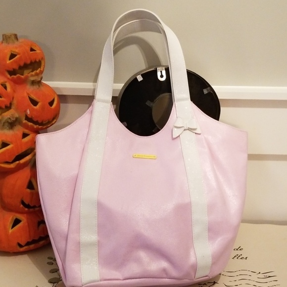 Juicy Couture Handbags - Juicy Couture Pink Tote Bag